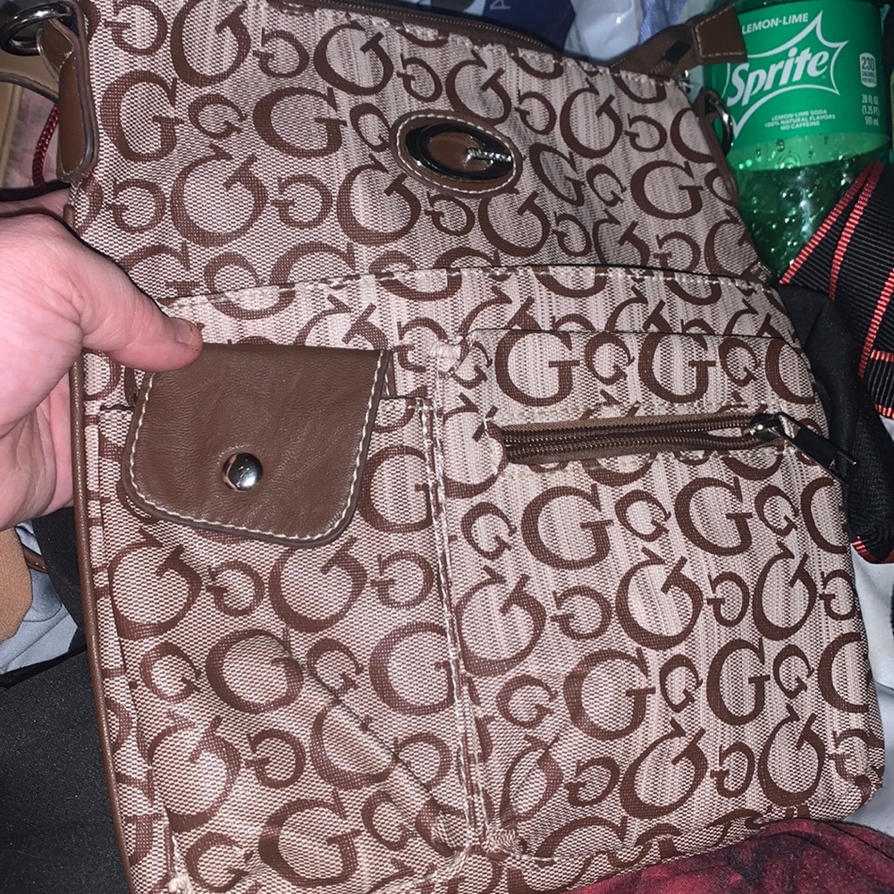 Not sure if it’s real don’t wanna throw it bc somone eles may want it
